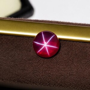 6,50 ct naturlig sexstrålande stjärnrubin rundslipad cabochon ädelsten röd stjärnrubin lös sten himmelsk smycke ädelsten gåva certifierad lös ädelsten