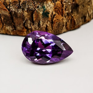 Natural Alexandrite Color Changing Stone Luxury Jewelry Making Pear Shape Best Quality 20.80Ct Size 21x13x10mm GGI Certified Loose Gemstone