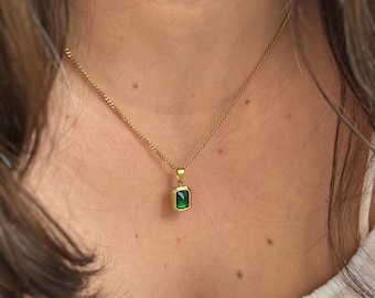 Emerald Green Stone Necklace: 18K Gold-Plated, Hypoallergenic
