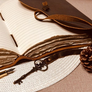 Diario in pelle personalizzato fatto a mano con carta a righe, diario di scrittura vintage, diario di viaggio, quaderno inciso, regalo per la festa del papà