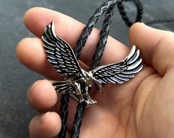 Personalisierte Adler Bolo Krawatte Western Schmuck Herren Cowboy Bolo mit geflochtener Lederschnur und Metallspitzen Vatertagsgeschenk