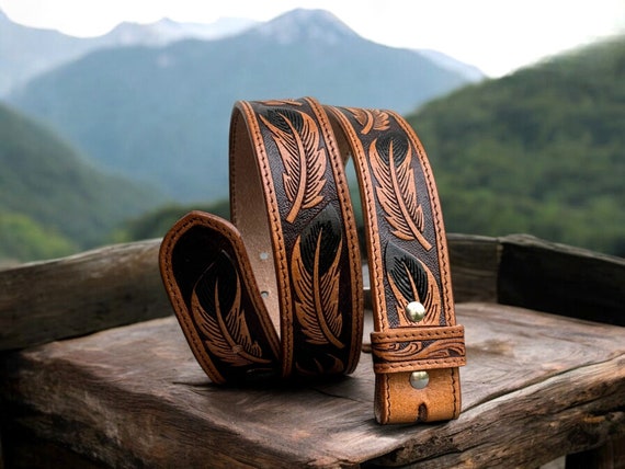 Stunning Vintage Handmade Genuine Leather Belt Vintage 70s Hippie Boho Hand Tooled Embossed Genuine Leather  main image 2