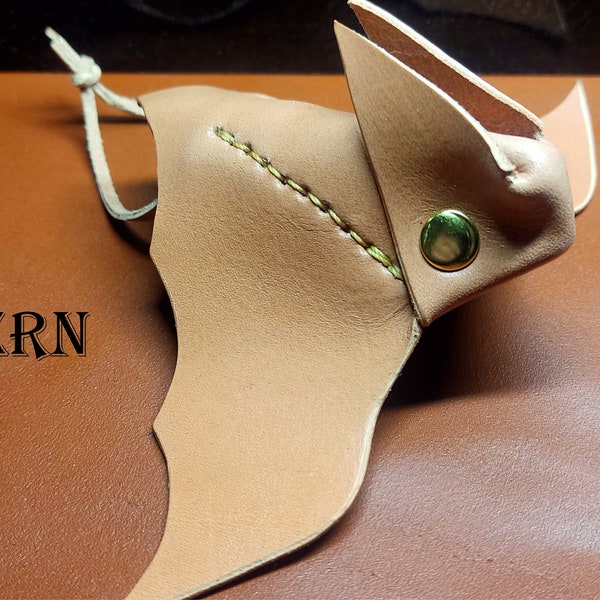 Bat pattern, Leather art - keychain, hairpin, template- leather pattern.Bat in PDF format.