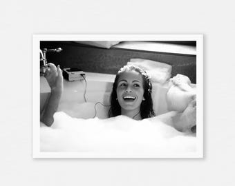 Pretty Woman Bathtub Poster, Funny Bathroom Decor (Digital Download)