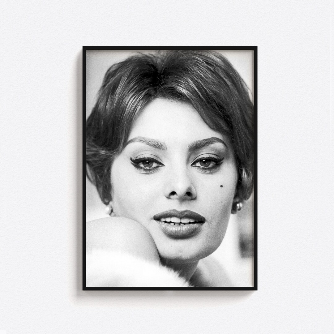 Sophia Loren Poster Sophia Loren Wall Art Close up Print Etsy