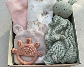 Organic Newborn Gift Box | Safari Baby Gift Set | Baby Shower Hamper | Baby Girl Essentials | Ready to Gift