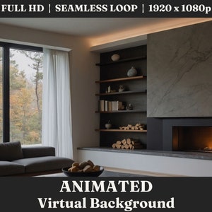 Könnte beinhalten: Ein Wohnzimmer-Interieur mit einem Kamin, einem großen Fenster mit weißen Vorhängen und einem grauen Sofa. Der Kamin hat eine schwarze Umrandung und ein glühendes Feuer im Inneren. Der Raum ist mit einem Holzregal mit Büchern und einer Vase dekoriert.