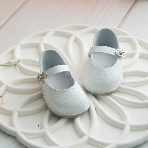 White shoes with strap for 18 inch doll