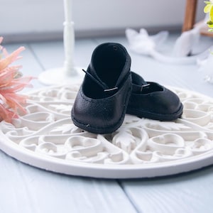 Black leather pumps for 18 inch American doll with strap