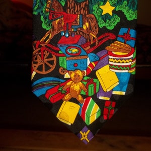 Vintage 90s Men&#39;s Addiction Funky Christmas Silk Necktie Tie Tree w/Presents So Cute 57x4
