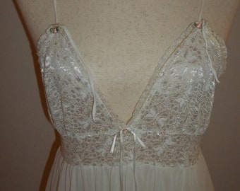 Vintage 70s Unbranded Super Soft Delicate White Baby Doll Nightie Rosettes So Sweet