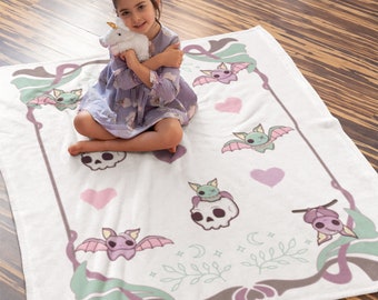 Fledermaus und Schädel weiße Minky-Decke, Goth-Babydecke, Goth-Kinderdecke, weiche Babydecke, niedliche Goth-Decke, Babypartygeschenk, Fledermaus werfen