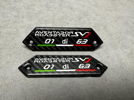 ランボルギーニ アヴェンタドール SVJ 63 ロードスター カーボン
