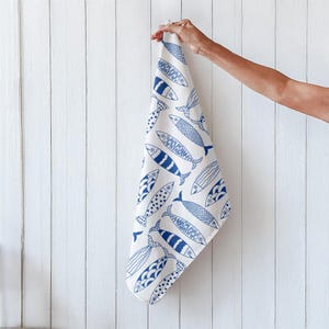 Fish Pattern Tea Towels Coastal Kitchen Decor Ocean Theme Hand Towels Gift Nautical Dish Cloth Sea Life Hostess Gift Beach House Home