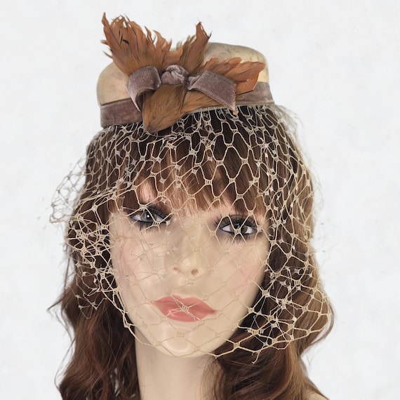 Vintage 50s real feather and velvet bow fascinator hat with netting s-l400.jpg main image 3
