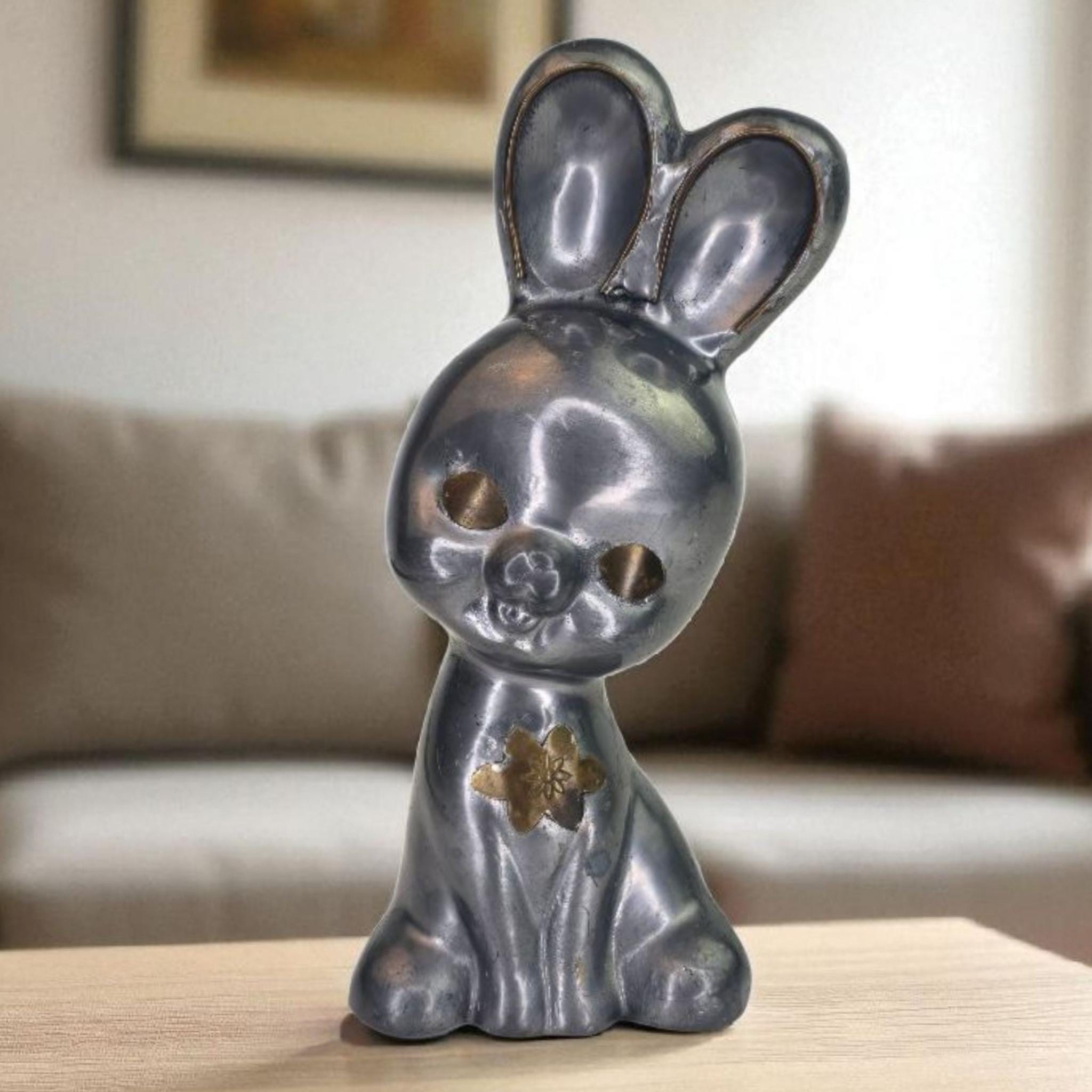 *vintage rabbit ❀ ダークグレーのお耳と尻尾 可愛い ウサちゃん Vintage Pewter Bunny Rabbit Statue Pewter With Brass Accents