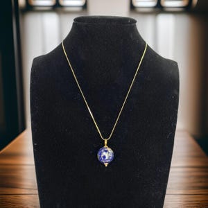 Vintage Globe Necklace 14K Gold World Globe Charm Estate Gemstone Inlayed Globe Pendant Vintage Globe Jewelry Gift for Teacher Necklace