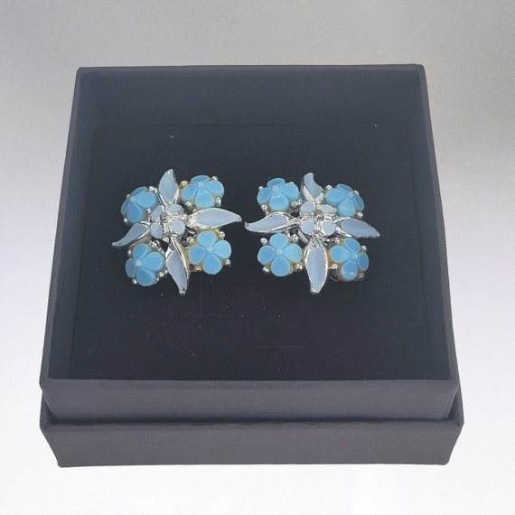 Vintage Blue Earrings Vintage Floral Clip On Earr… - image 3