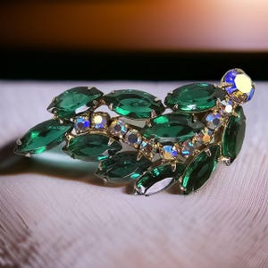 Vintage Midcentury Brooch Vintage Green MCM Jewelry Emerald Rhinestone Brooch Aurora Borealis Vintage Green Brooch Mid-Century Rhinestones