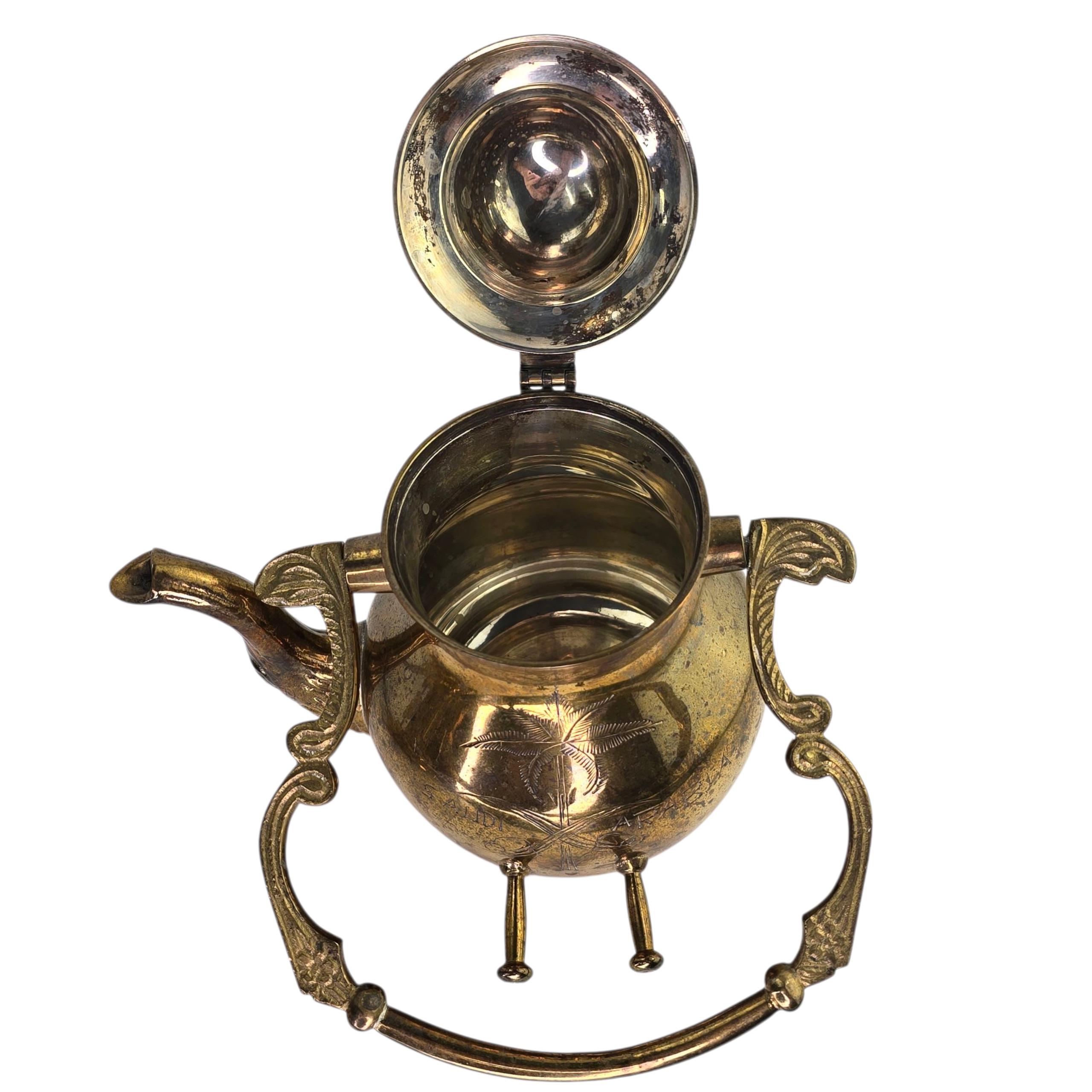 ヴィンテージ真鍮製傾斜ティーポット、エッチング加工サウジアラビア製