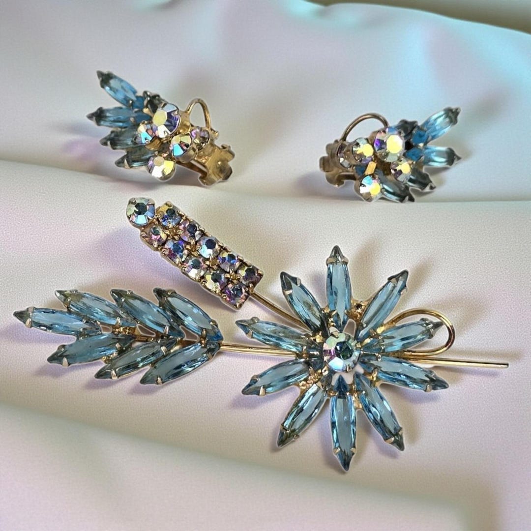 Juliana Set Roses Vintage Juliana Set Aqua Aurora Borealis Rhinestone Flower Brooch ...