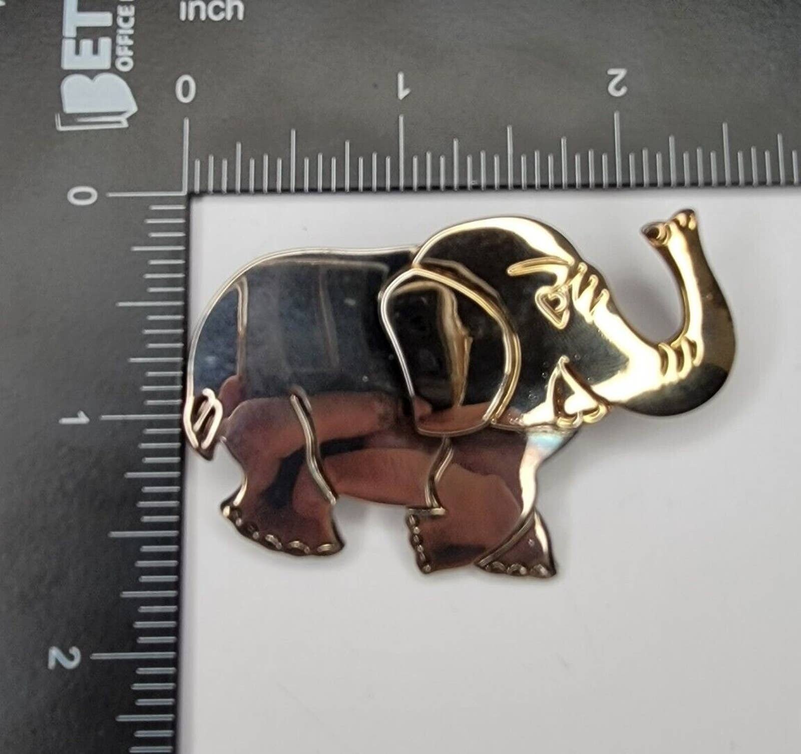 Lot De 3 Broches Fantaisie Vintage Années 1970 – Éléphant, Plume, Chien – Occasion Bon état
