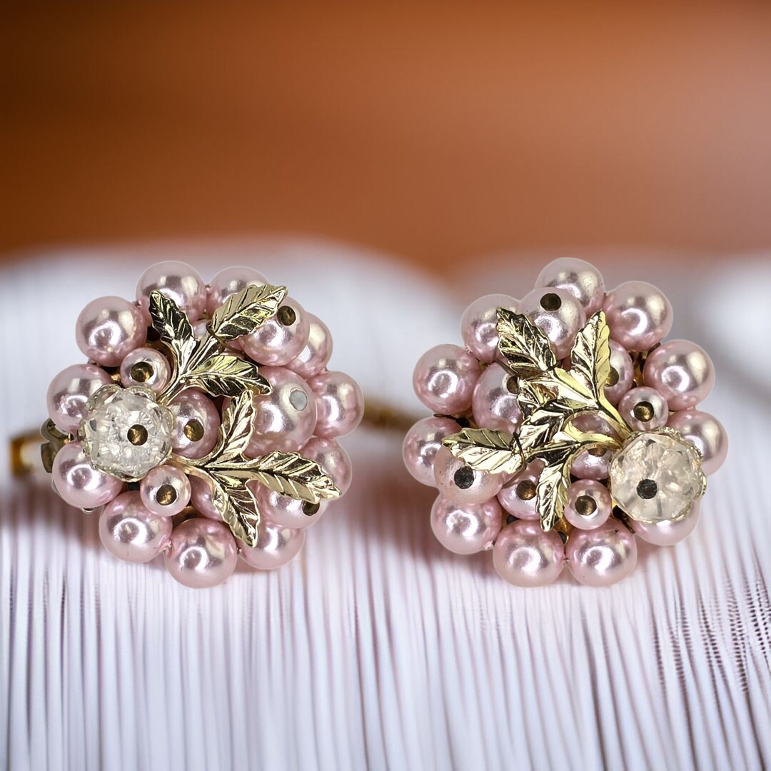■VINTAGE HOLLYWOOD■ Rose Pearl Earrings VH2435EA004M il_340x270.4137506977_f354.jpg