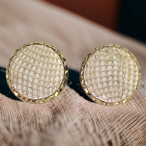 Vintage Hollywood Regency Earrings Gold Tone Enamel Vintage Earrings White and Gold Clip Earrings Vintage Midcentury Retro Clip Earrings