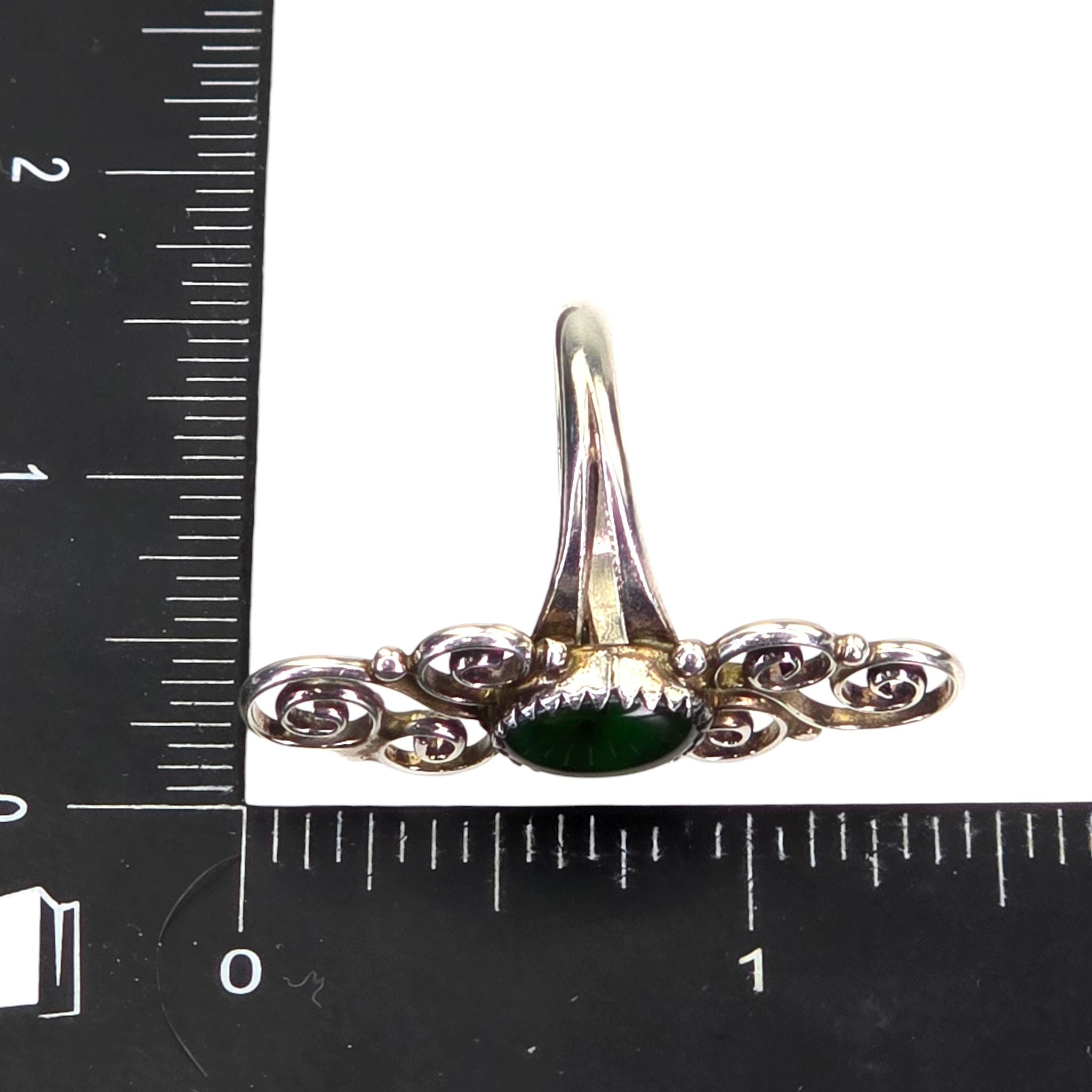Vintage Signed VO Star Sterling Silver 925 Green Prong Set