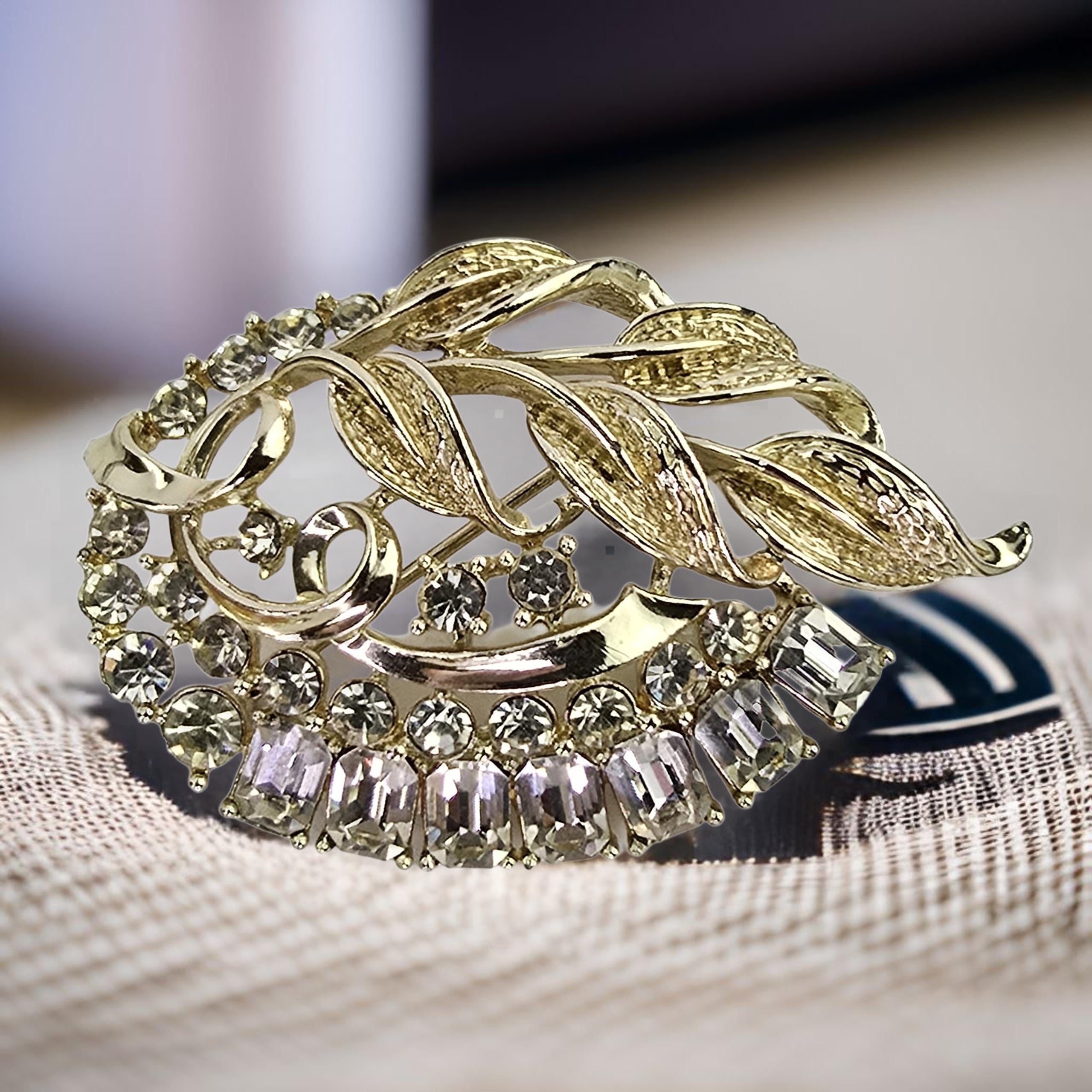 ヴィンテージ ハリウッド リージェンシー スタイル ブローチ ゴールド