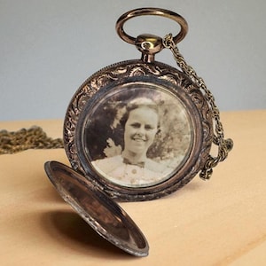 Rare Antique Victorian Double Sided Mourning Hair & Photo Locket with Hair Antique Mourning Locket Victorian Mourning Pendant Locket Unique