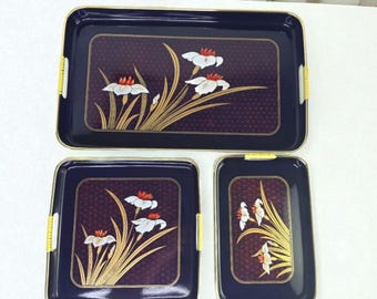 Vintage 3 Piece Black Lacquered Tray Set with Floral Design Trays Vintage Serving Tray Set of 3 Japanese Trays Midcentury Japan Dining Trays