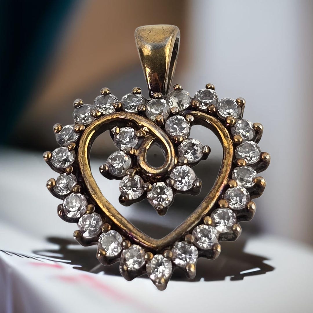 ★送料・関税込★VINTAGE HOLLYWOOD★Heart Stone Pendant★ Vintage 1980's - 1990's Box Set of Twelve Heart Shaped