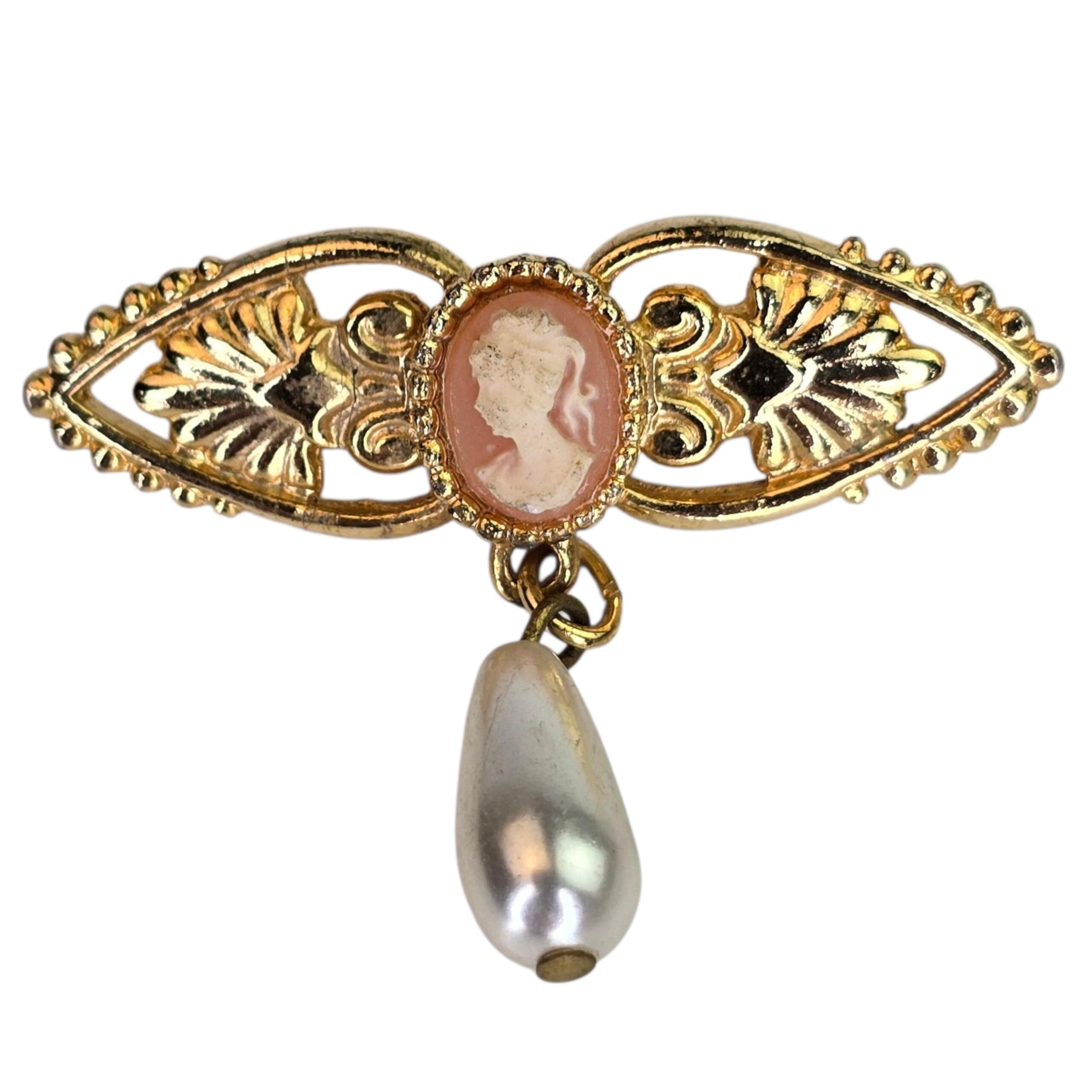Broche Vintage Camée Résine Couleur Vieil Or - Fermoir à Pompe - État Parfait - Bijou Ancien