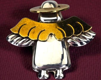 Spilla vintage firmata messicana in argento sterling 925 e ottone raffigurante un angelo con le ali. Spilla unica con angelo custode, gioiello regalo di protezione.