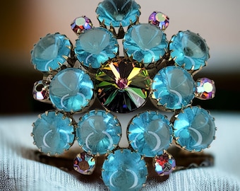 Broche Ancienne En Forme De Dôme Avec Strass Sur Monture Argentée - Bijou Vintage