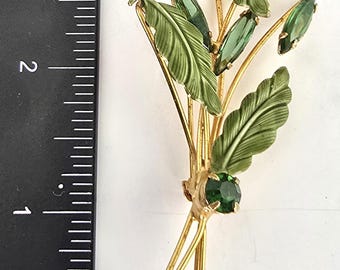 ヴィンテージグリーンフラワーブローチ、グリーンマーキスライン