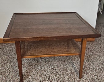 Kipp Stewart för Drexel Declaration Square valnötssoffbord sidobord