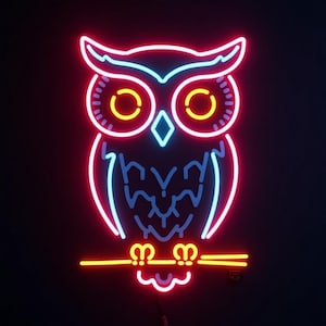 Insegna al neon a forma di gufo: arte murale al neon realistica per interni vintage