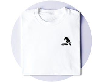 Crow Book T-Shirt | Minimalist Doodle Art | Gothic Book Lover Tee | Gift for Bookworms & Dark Academia Fans | Unisex Romantasy Shirt