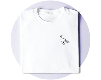 Pigeon T-shirt - Minimalist Shirt - Pigeons lover Gift - Bird lover - Vintage Wildlife