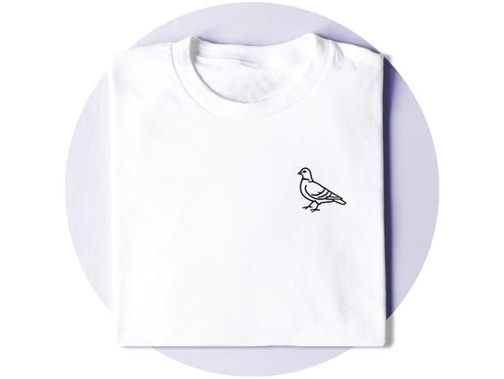 Pigeon T-shirt - Minimalist Shirt - Pigeons lover Gift - Bird lover - Vintage Wildlife