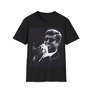 JFK&#39;s Iconic Cigar & Sunglasses Moment | John F. Kennedy T-Shirt