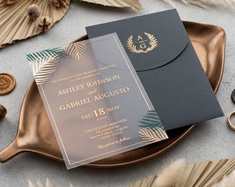 Invitación de boda en acrílico negro con hojas tropicales doradas, invitación moderna transparente, sobre negro, papelería de lujo de etiqueta negra.