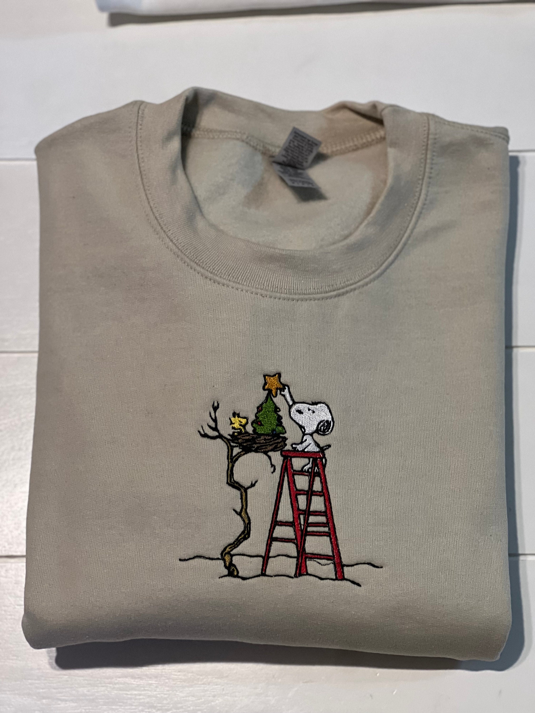 Discover Charlie Brown Snoopy Christmas Embroidered Sweatshirt