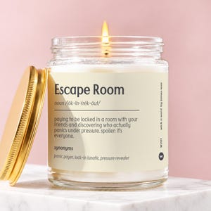 Funny Escape Room Candle Gift for Game Night Fans, Puzzle Lover Gifts, Team Building Present, Friend Birthday, 9oz Soy Wax Candle W201