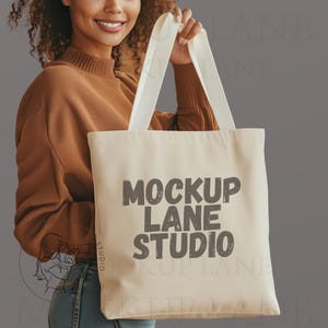 キャンバス トートバッグ モックアップ、ブラック モデル モックアップ、ナチュラル トートバッグ モックアップ、ナチュラル トート モック女性モデル ライフスタイル モックアップ、秋用トートバッグ モックアップ