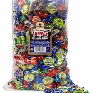 May include: A clear plastic bag filled with assorted Walker's Toffees and Chocolate Éclairs. The sweets are wrapped in colourful foil and feature various flavours, including milk chocolate, English cream, and banana split.