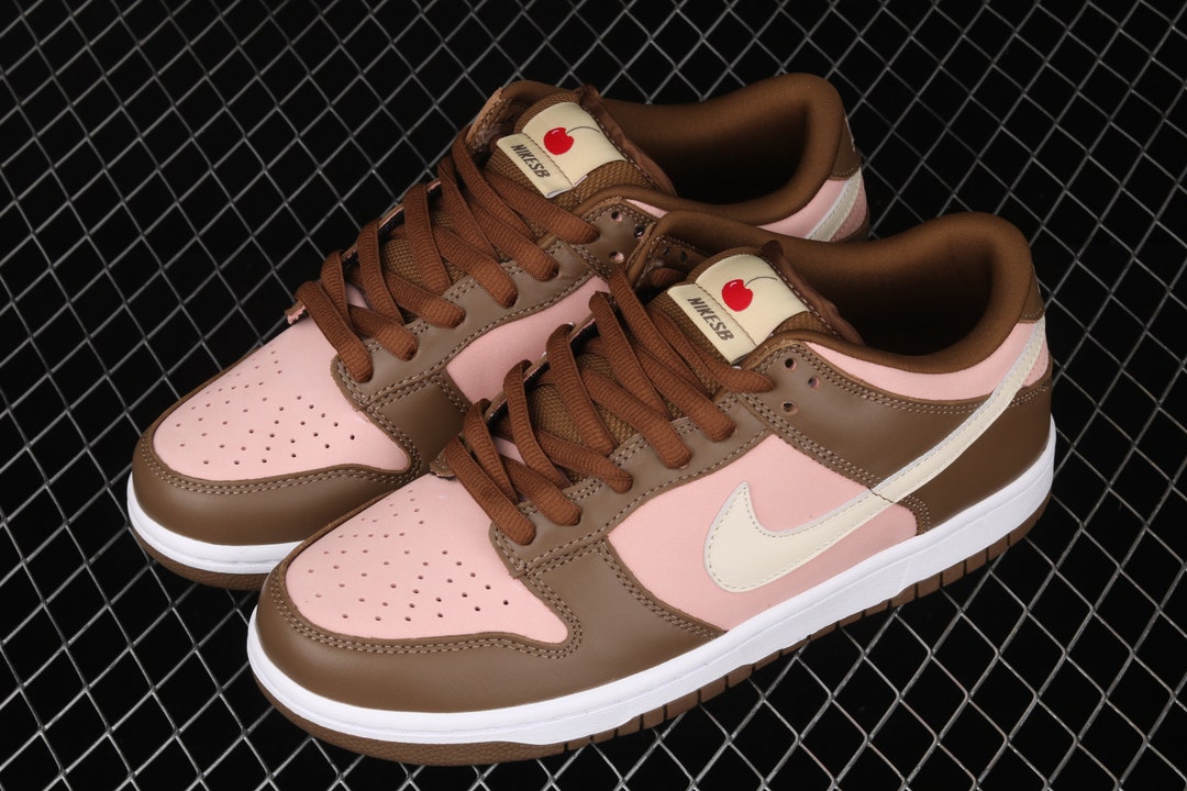 sb dunks stussy