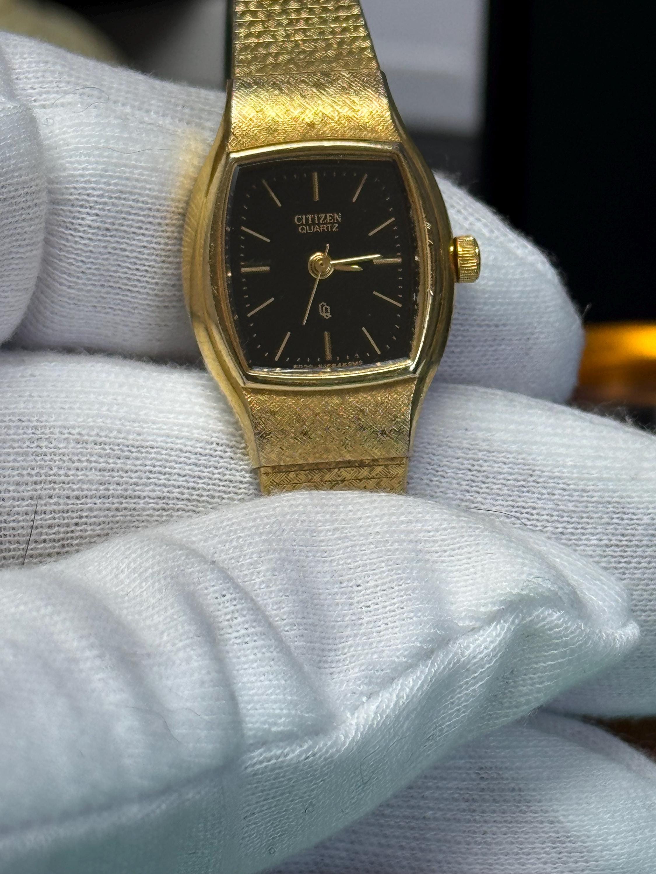 VINTAGE CITIZEN 70' Calatrava カラトラバ 1970- 1979 Vintage Rare Quartz Citizen Watch FULL Gold